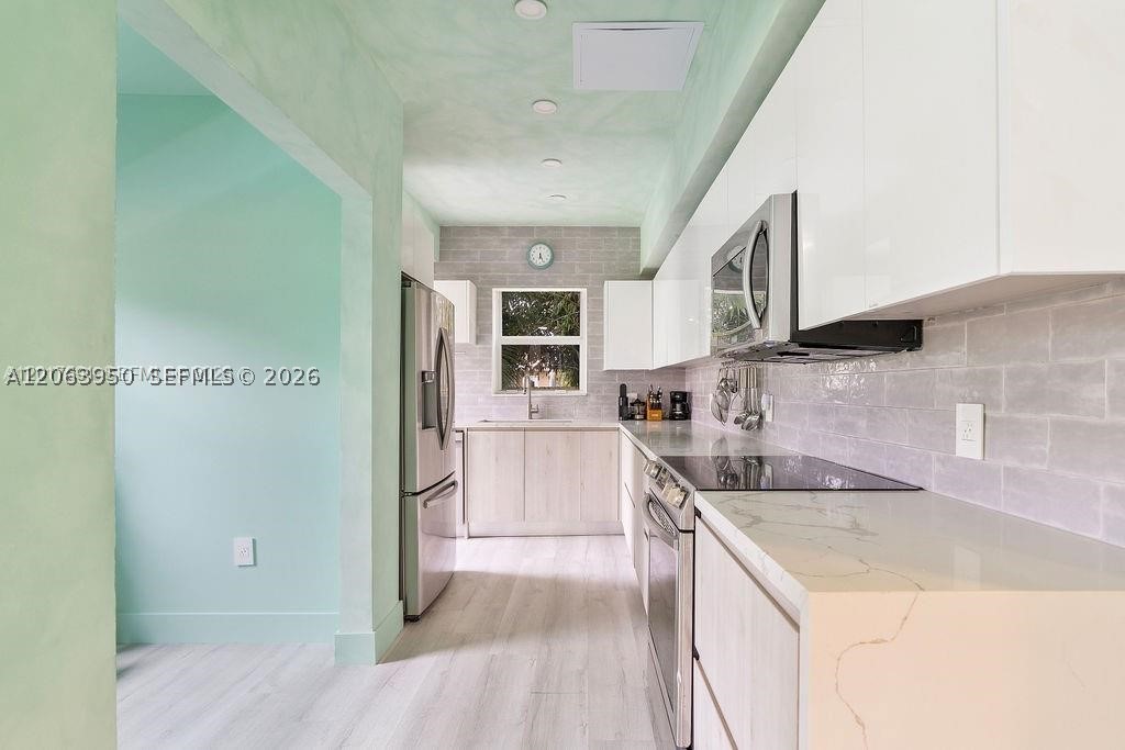 22 NE 44th St #0, Miami FL 33137