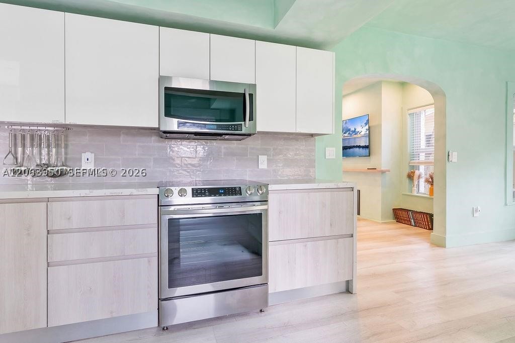 22 NE 44th St #0, Miami FL 33137