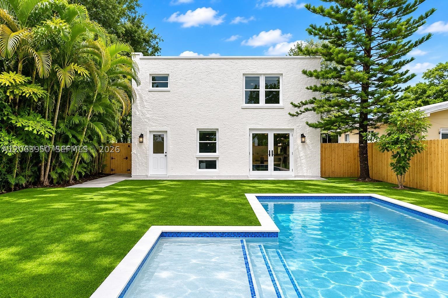 22 NE 44th St #0, Miami FL 33137
