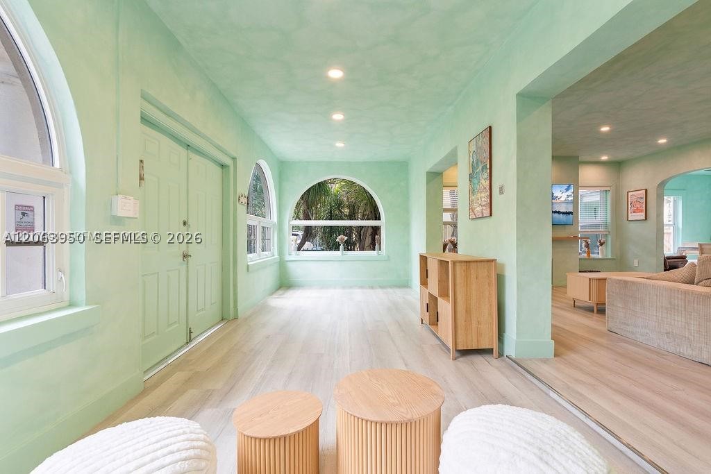 22 NE 44th St #0, Miami FL 33137
