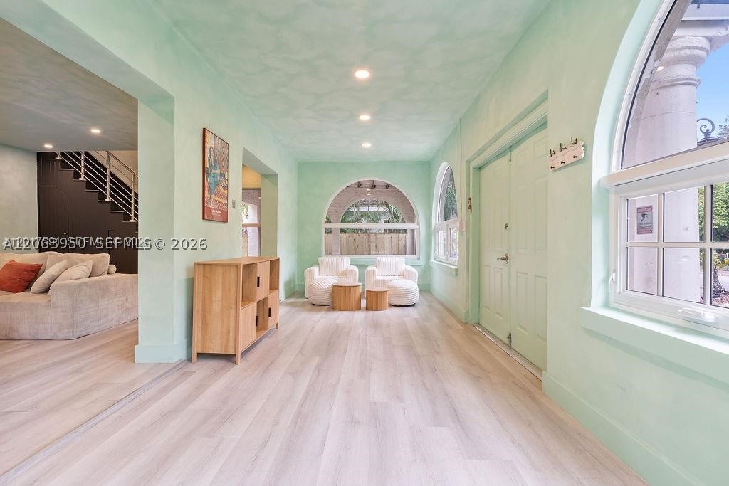 22 NE 44th St #0, Miami FL 33137