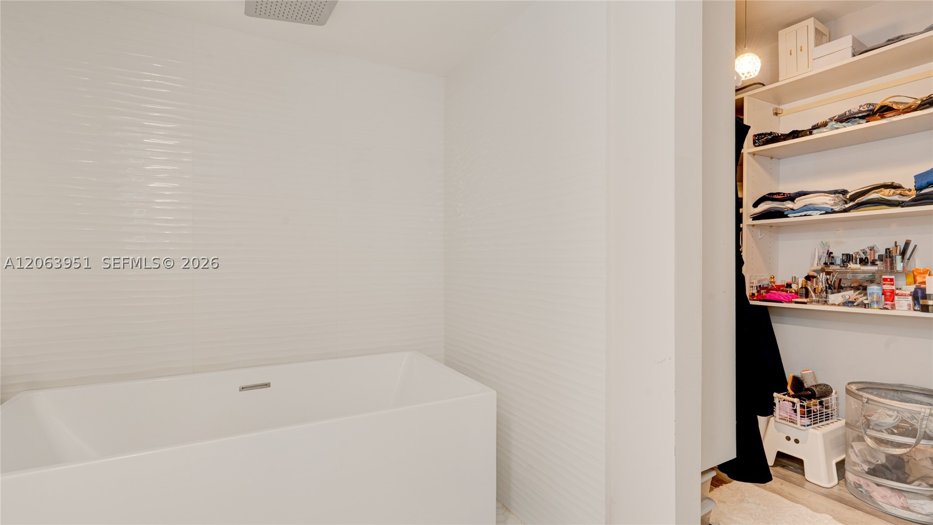 16325 Golf Club Rd #101, Weston FL 33326
