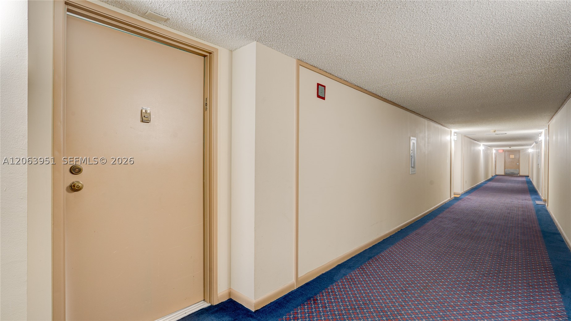 16325 Golf Club Rd #101, Weston FL 33326
