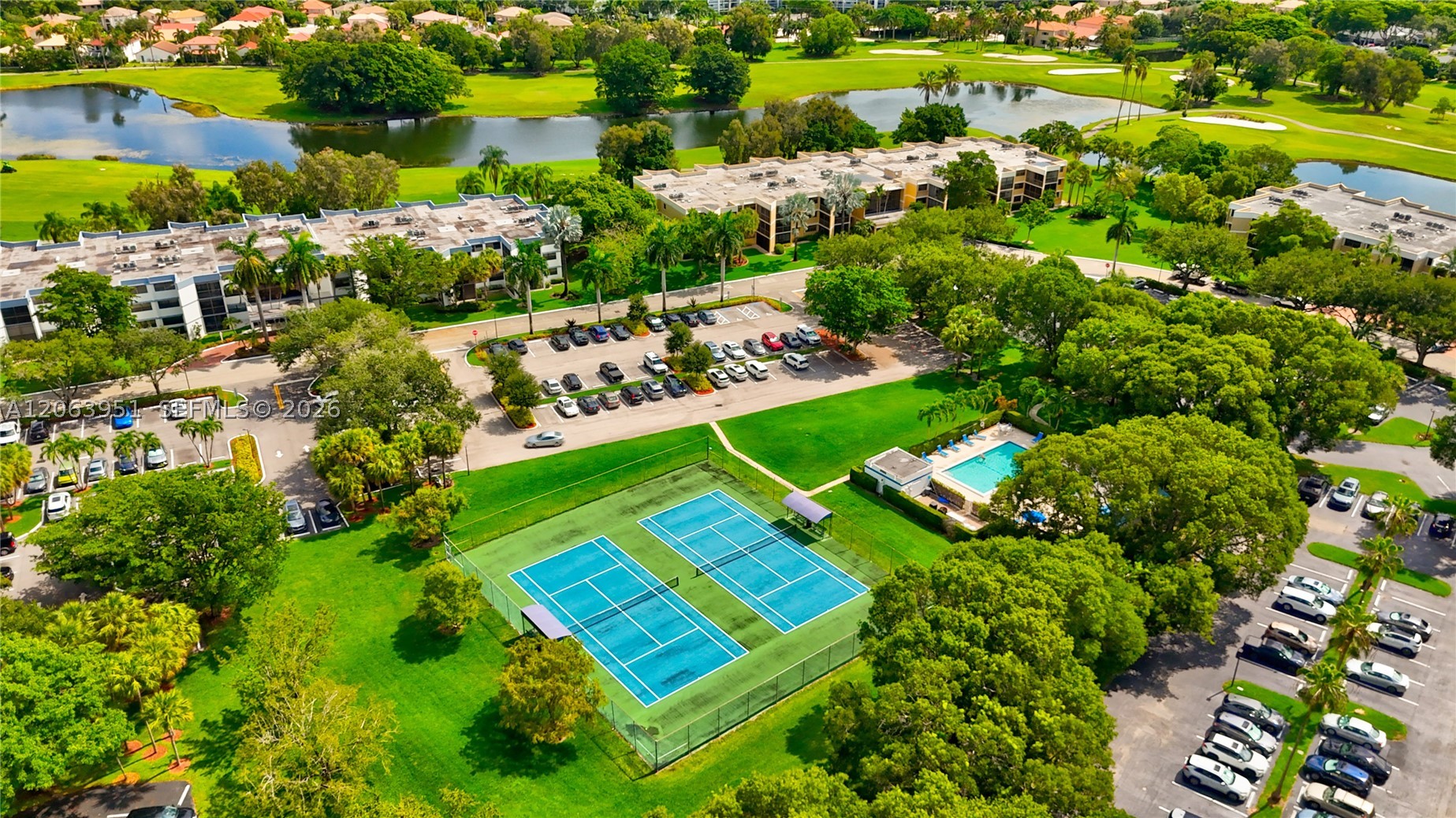 16325 Golf Club Rd #101, Weston FL 33326