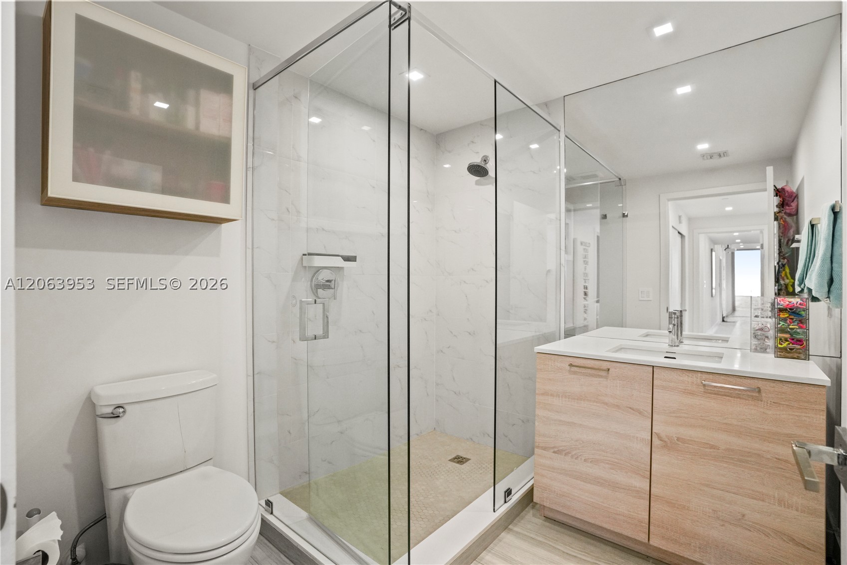 16385 Biscayne Blvd #1601+2 Parkings, North Miami Beach FL 33160