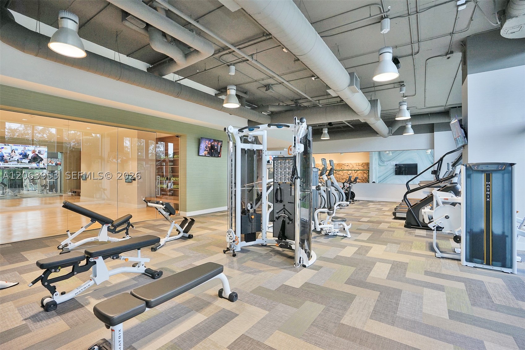16385 Biscayne Blvd #1601+2 Parkings, North Miami Beach FL 33160