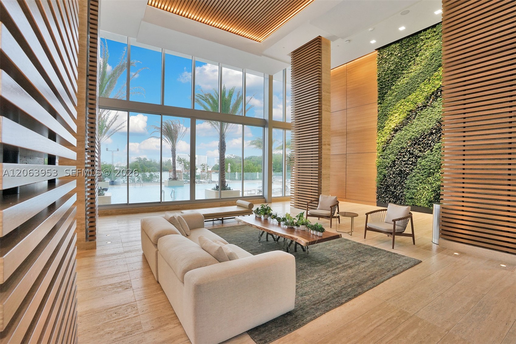 16385 Biscayne Blvd #1601+2 Parkings, North Miami Beach FL 33160