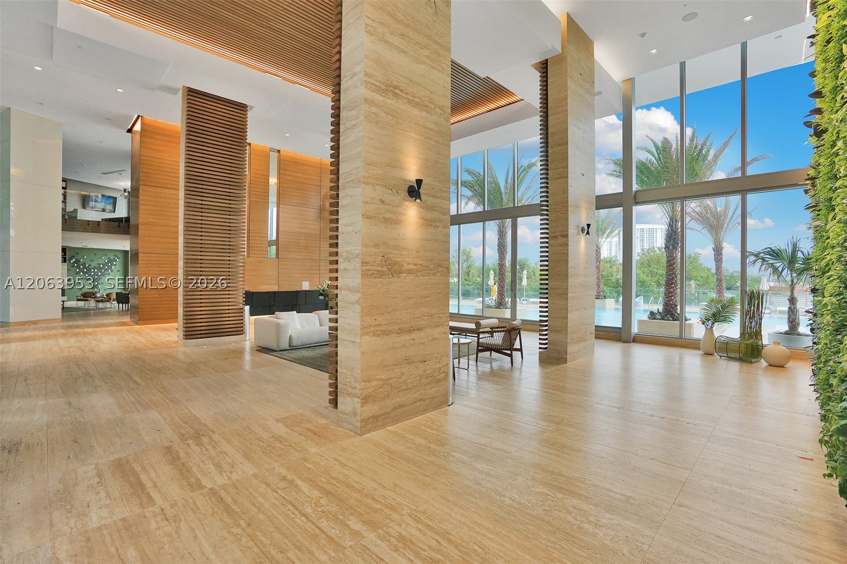 16385 Biscayne Blvd #1601+2 Parkings, North Miami Beach FL 33160