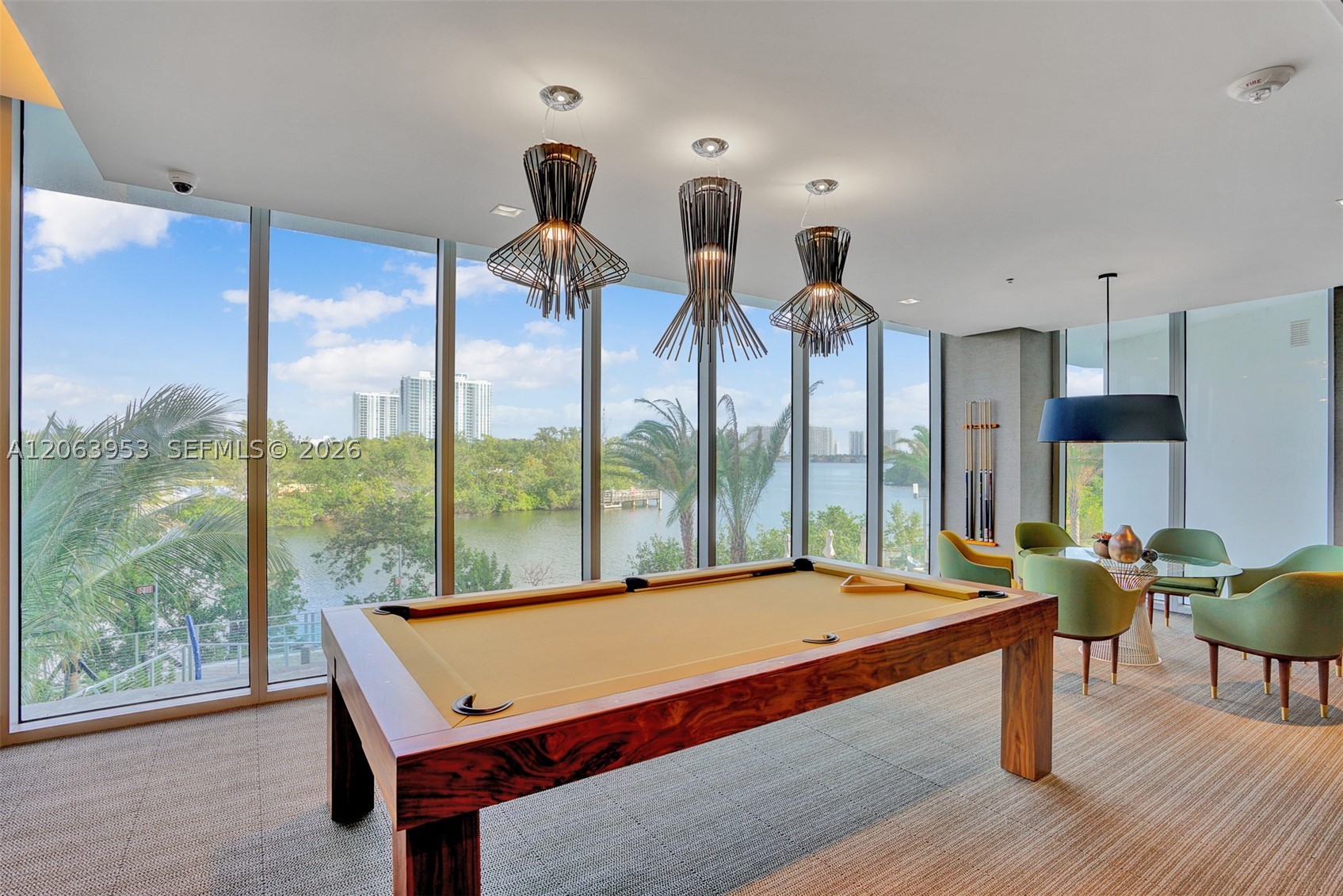16385 Biscayne Blvd #1601+2 Parkings, North Miami Beach FL 33160