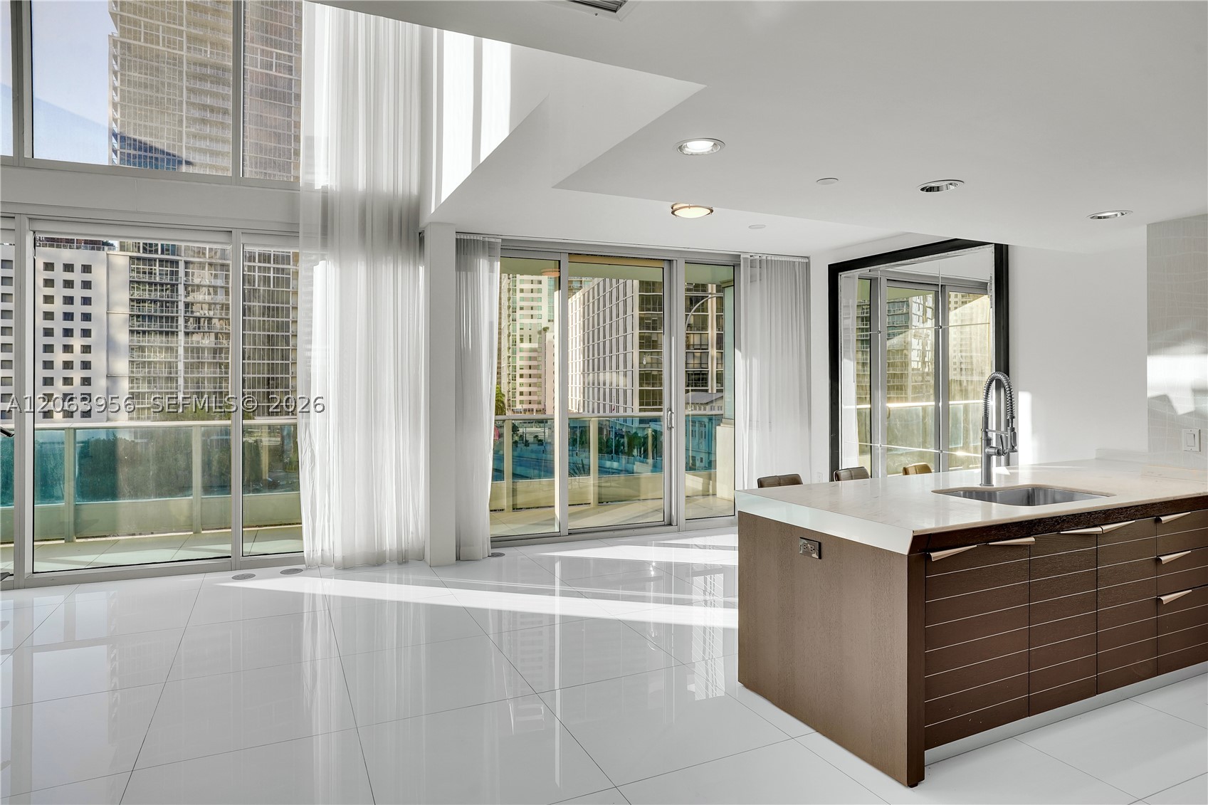 200 Biscayne Boulevard Way #503, Miami FL 33131