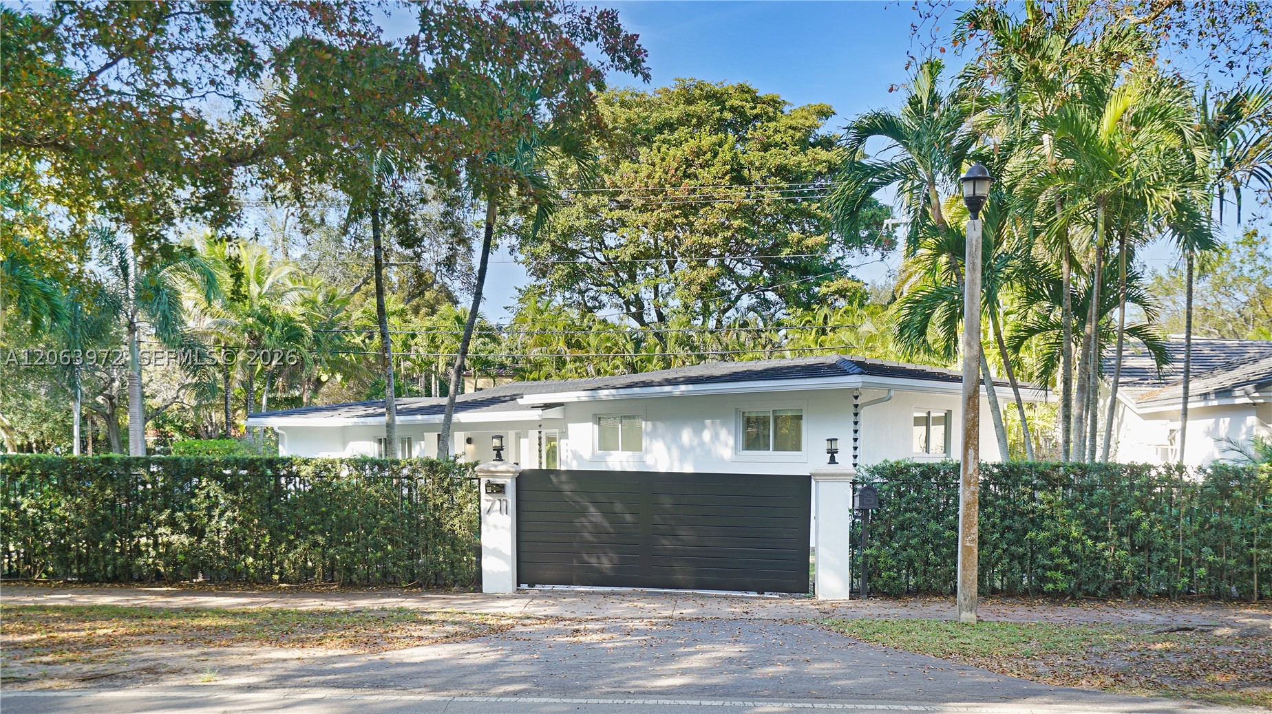 711 Sunset Rd #711, Coral Gables FL 33143