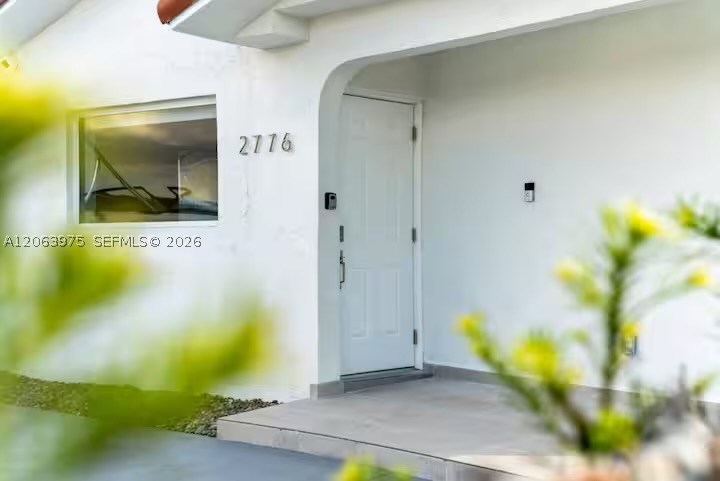 2776 W 71st Pl, Hialeah FL 33016