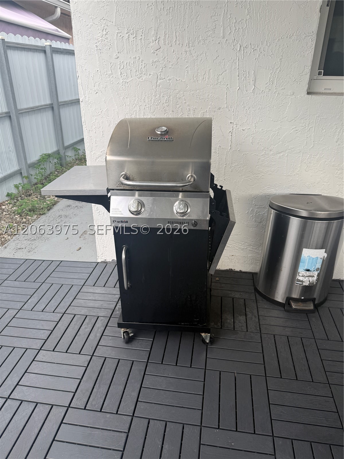 2776 W 71st Pl, Hialeah FL 33016