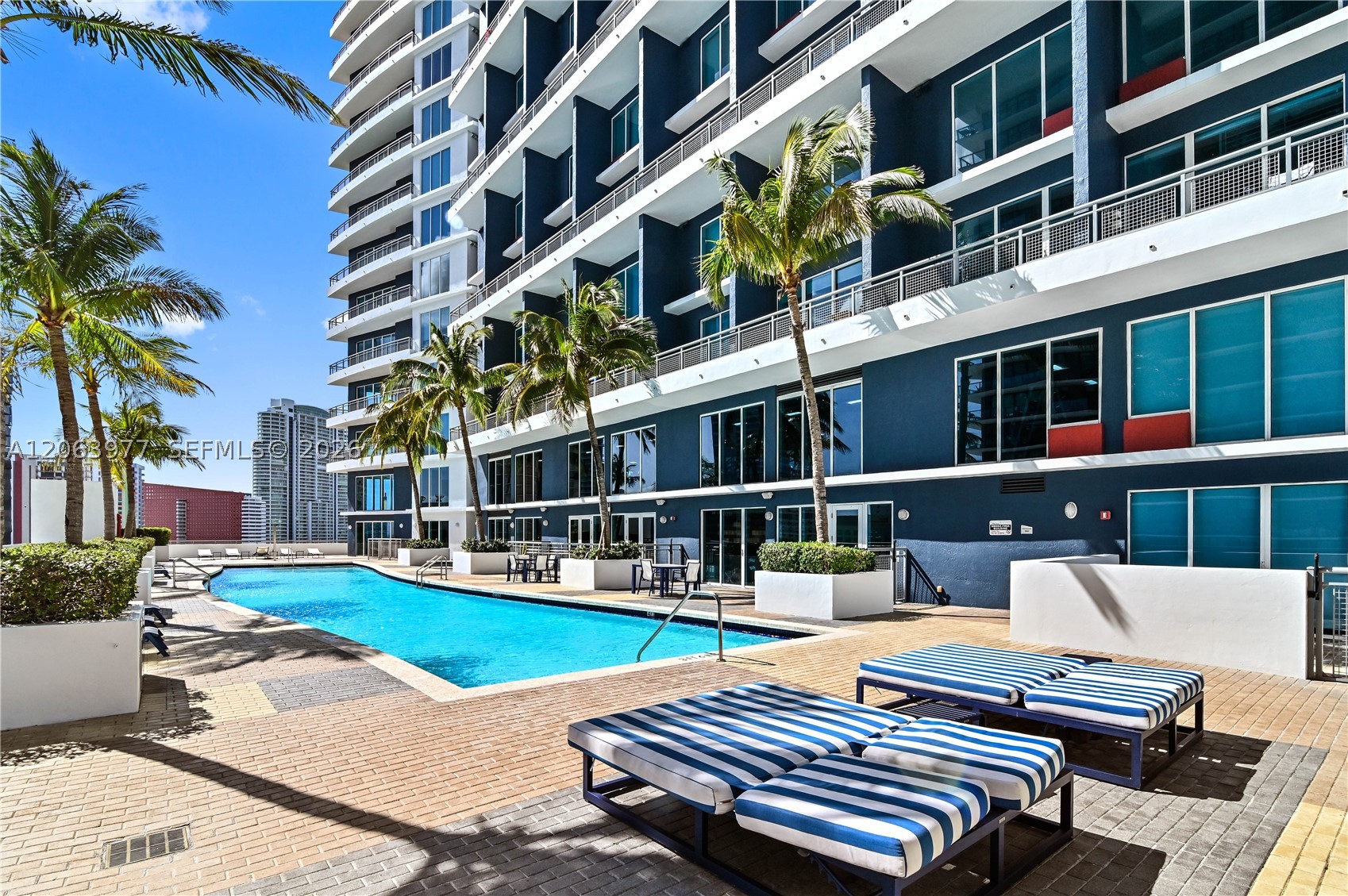 60 SW 13th St #1619, Miami FL 33130