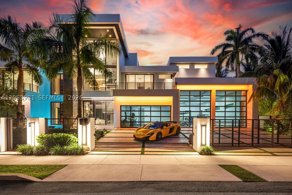 725 Poinciana Dr, Fort Lauderdale FL 33301