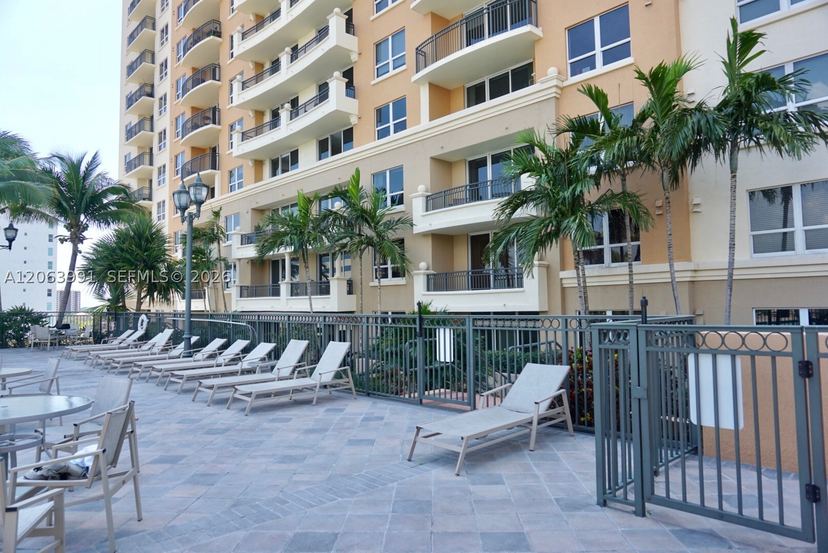 3232 SW 22nd St #1708, Miami FL 33145