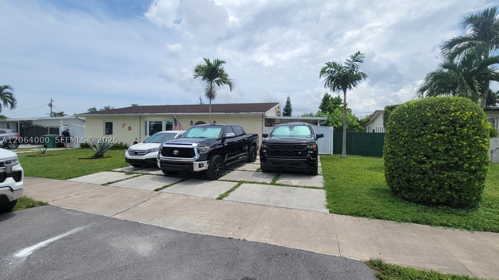 11340 SW 48th St, Miami FL 33165