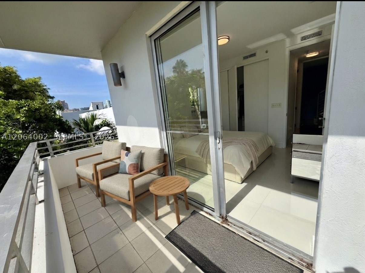 928 Pennsylvania Ave #1, Miami Beach FL 33139