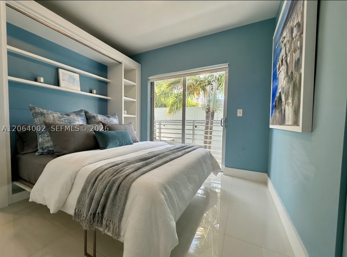 928 Pennsylvania Ave #1, Miami Beach FL 33139