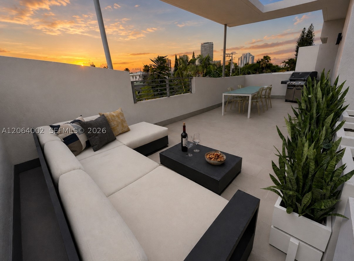 928 Pennsylvania Ave #1, Miami Beach FL 33139