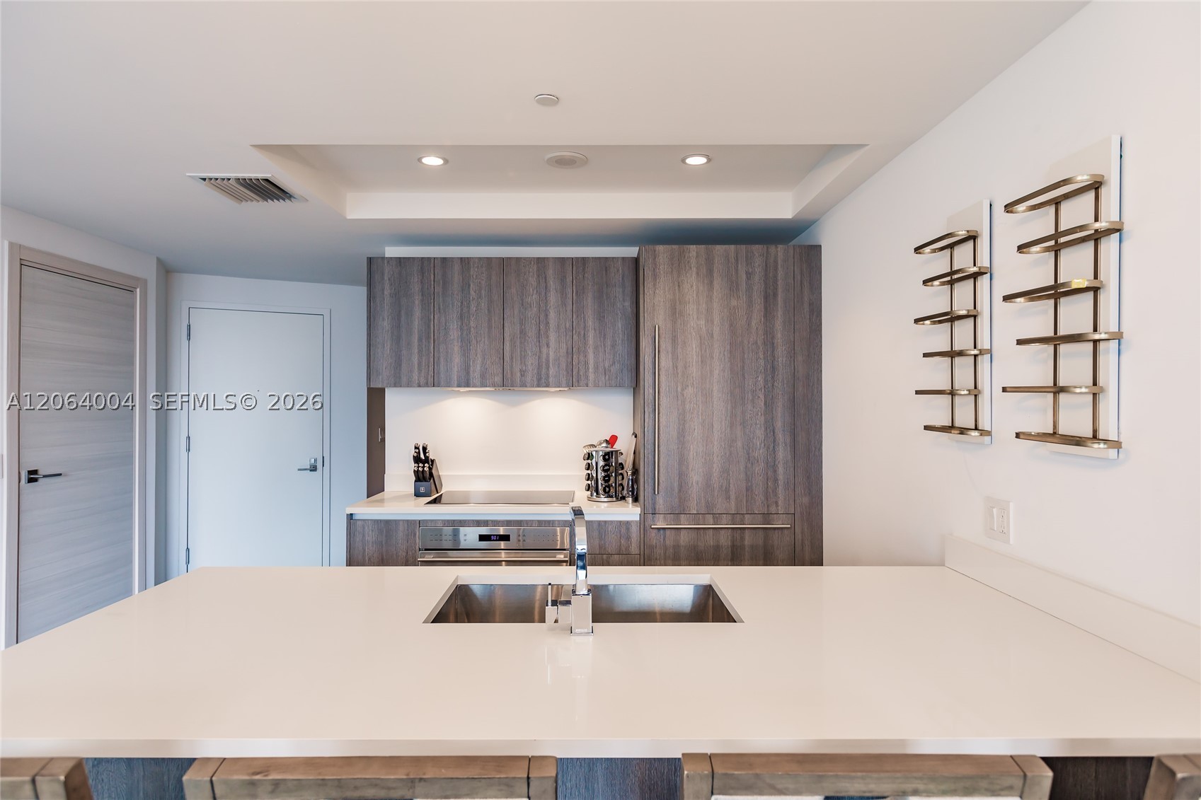801 S Miami Ave #3703, Miami FL 33130