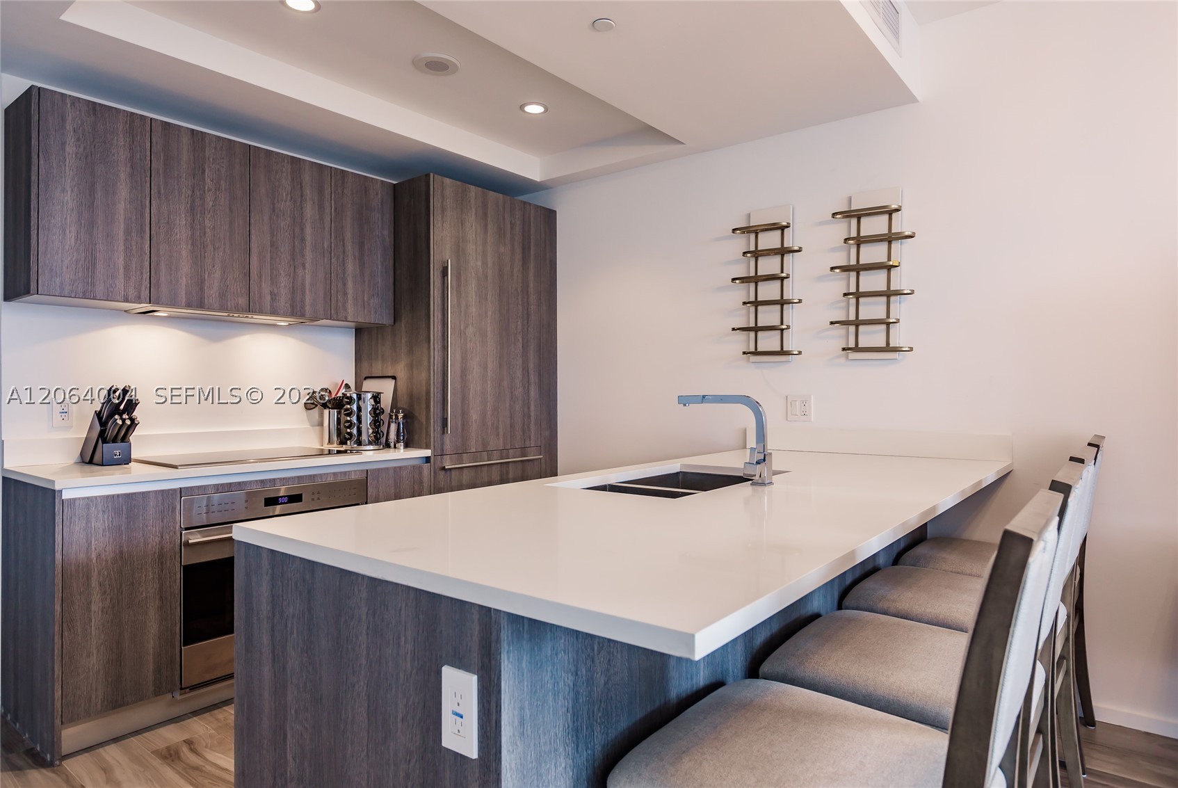 801 S Miami Ave #3703, Miami FL 33130