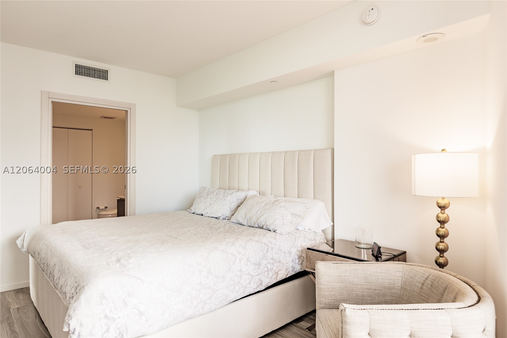 801 S Miami Ave #3703, Miami FL 33130