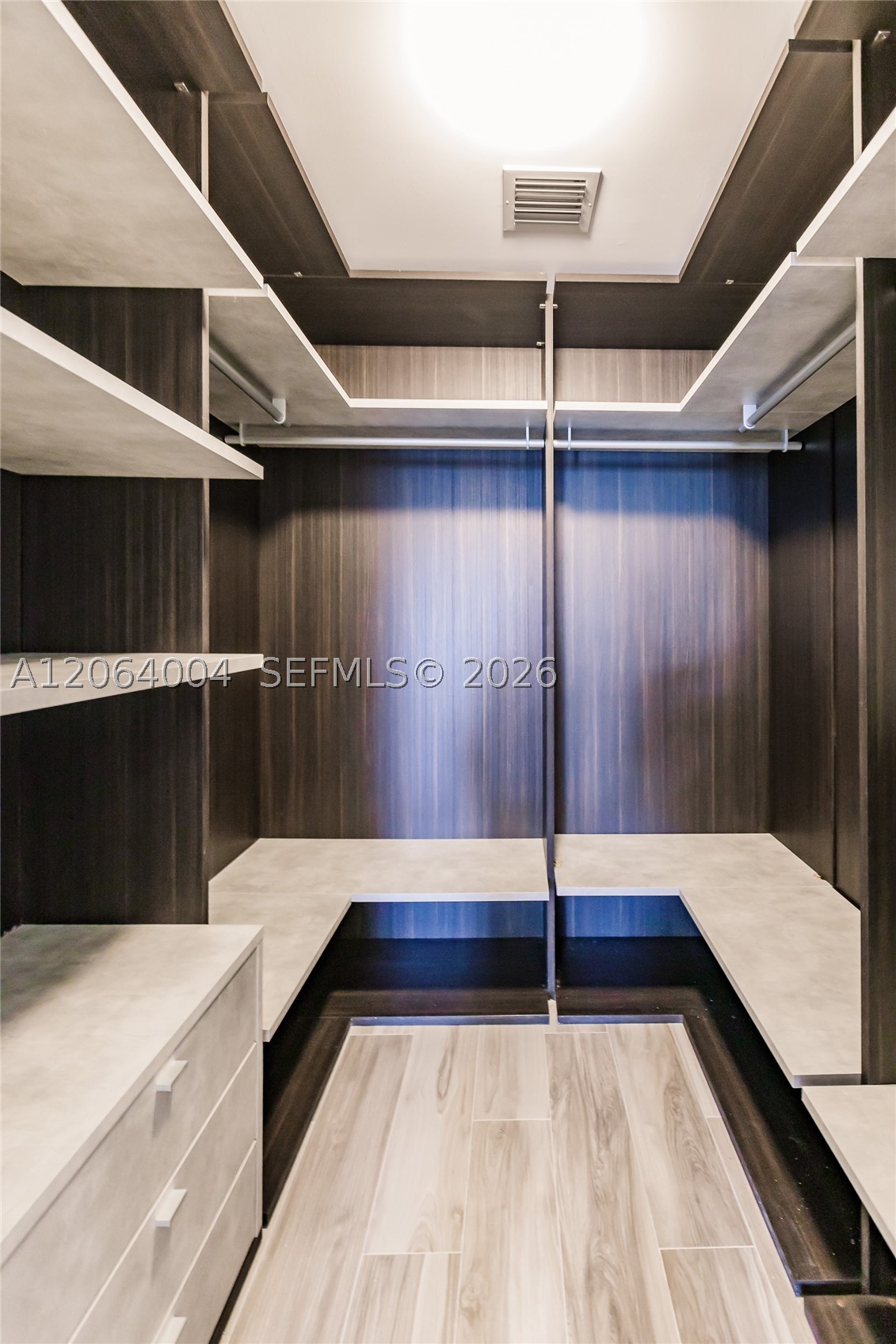 801 S Miami Ave #3703, Miami FL 33130