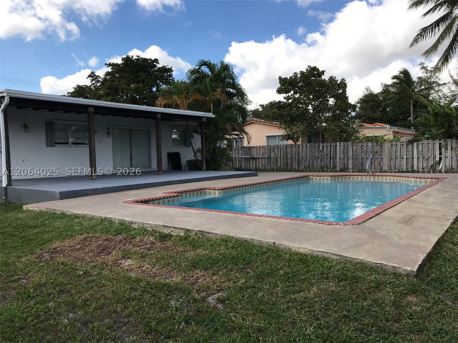 801 Albatross St, Miami Springs FL 33166