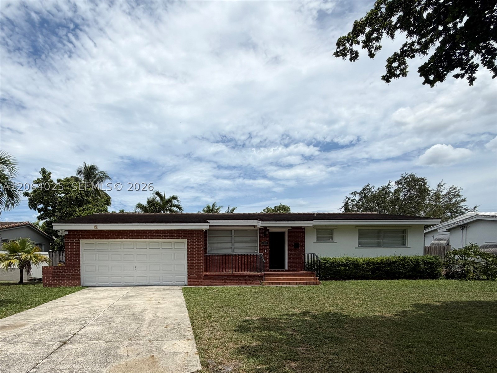 801 Albatross St, Miami Springs FL 33166