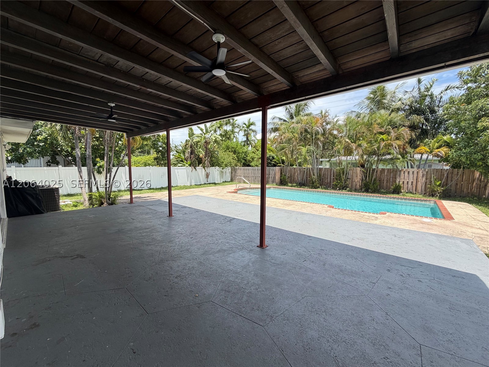 801 Albatross St, Miami Springs FL 33166