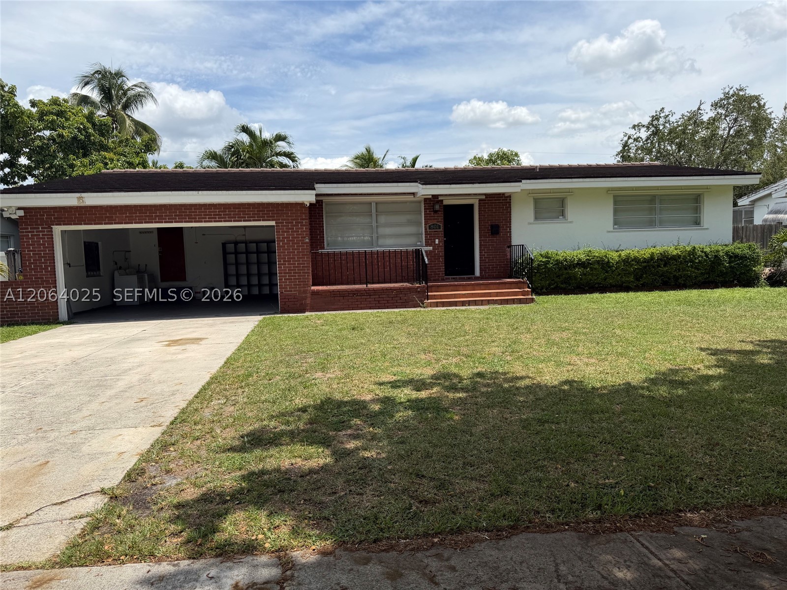 801 Albatross St, Miami Springs FL 33166
