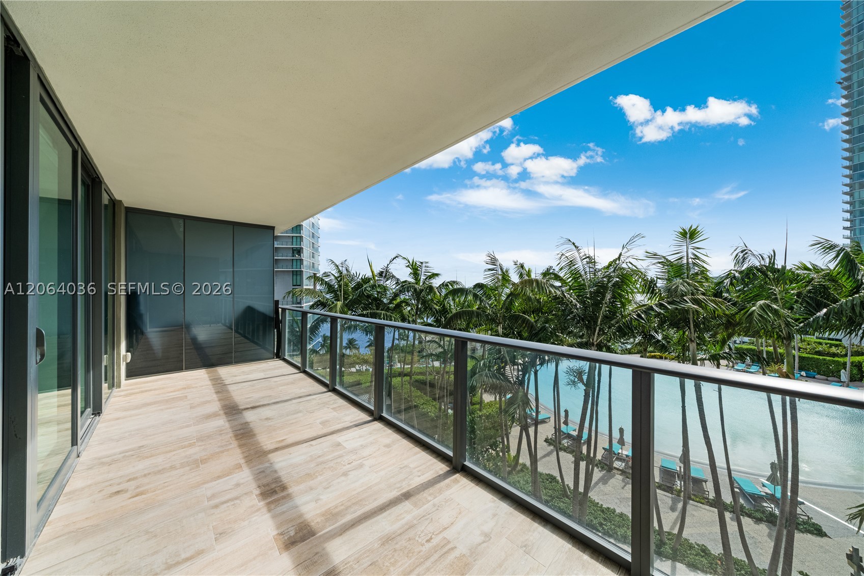 650 NE 32nd St #802, Miami FL 33137