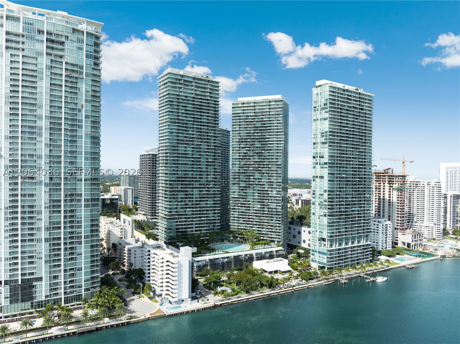 650 NE 32nd St #802, Miami FL 33137