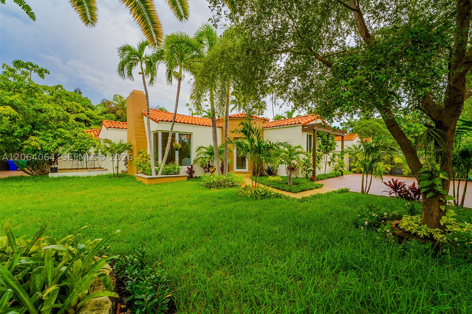 2483 SW 24th St, Miami FL 33145