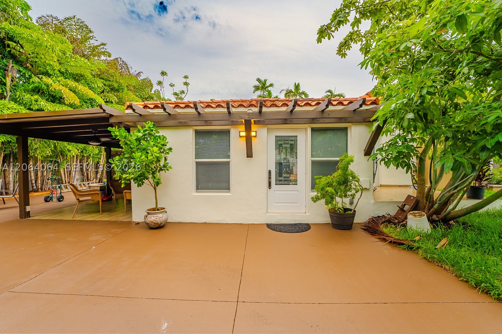 2483 SW 24th St, Miami FL 33145