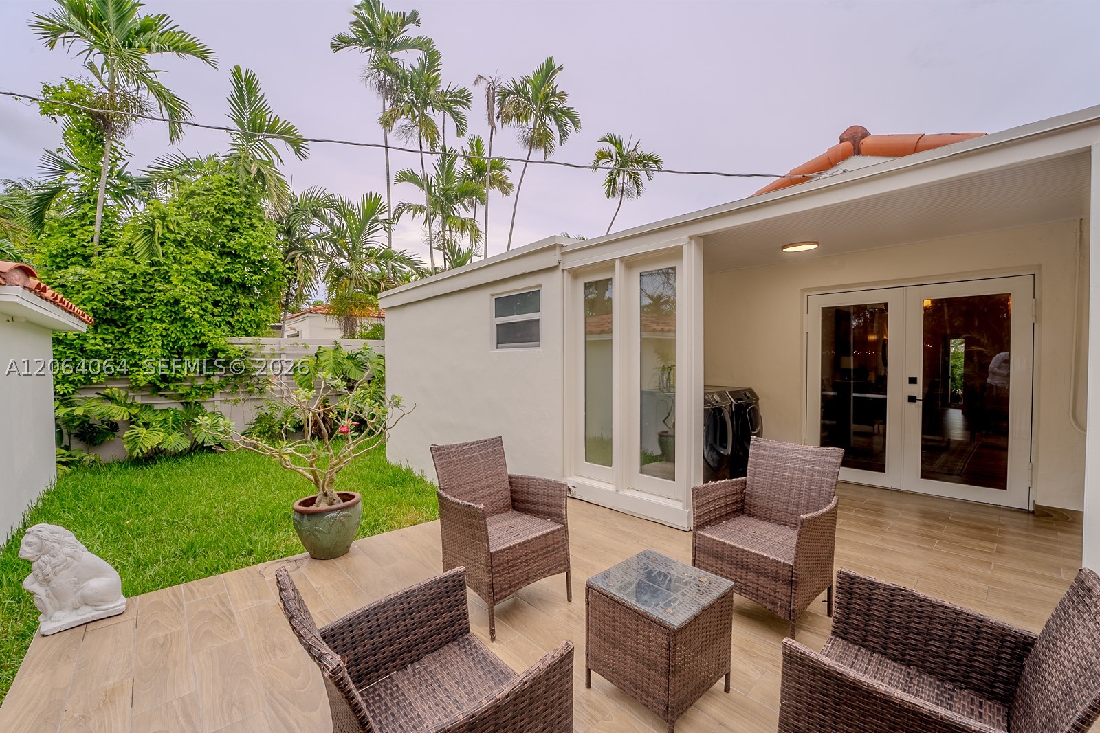 2483 SW 24th St, Miami FL 33145