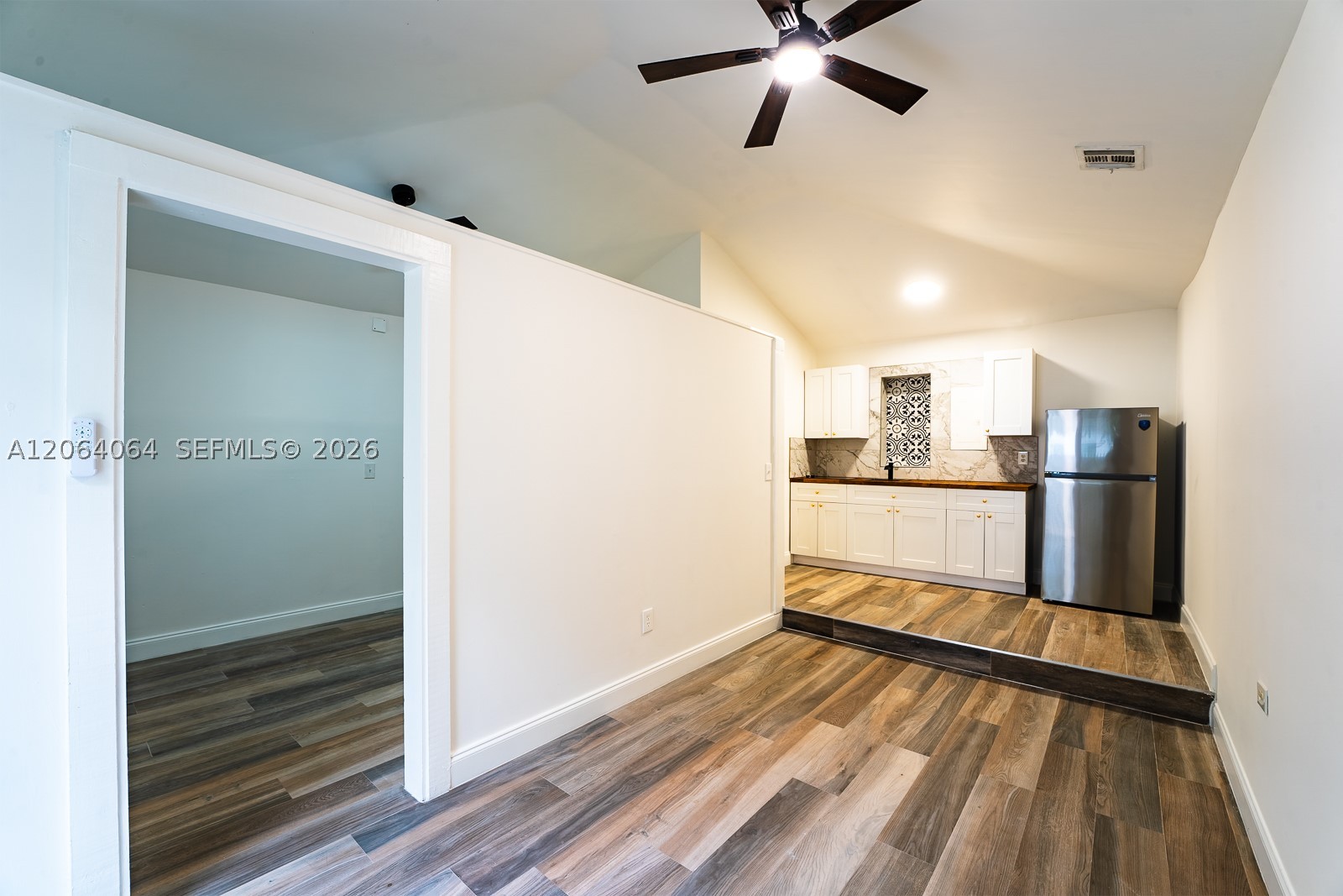2483 SW 24th St, Miami FL 33145