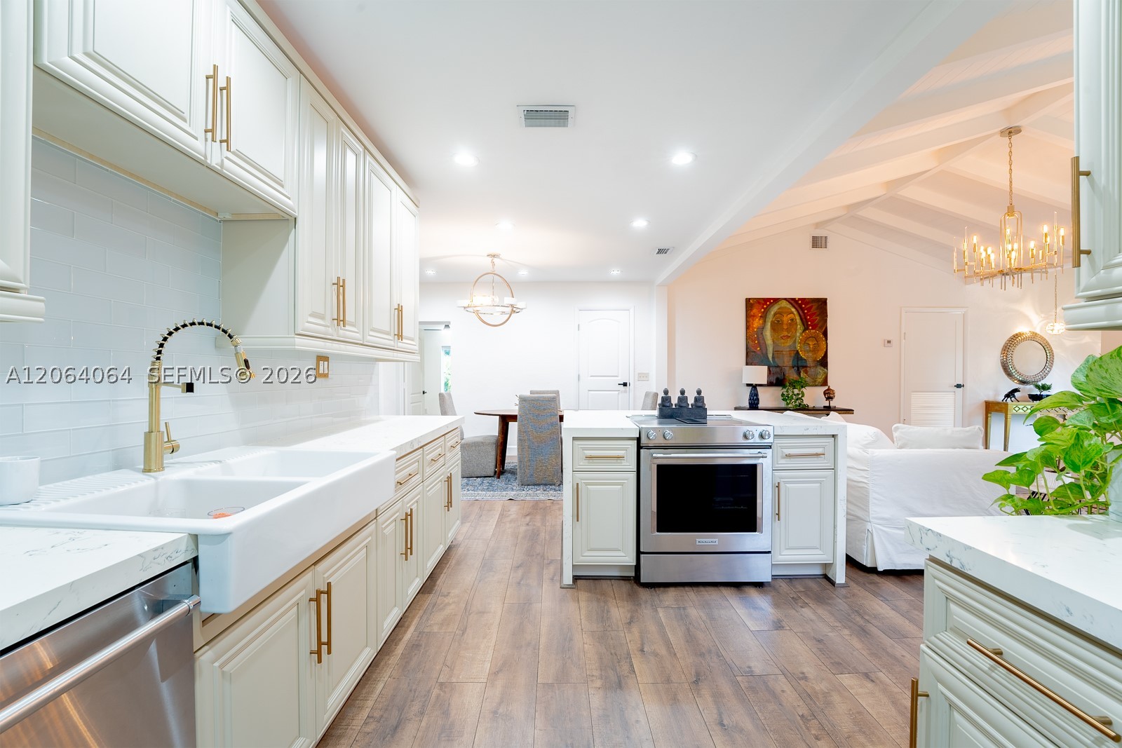 2483 SW 24th St, Miami FL 33145
