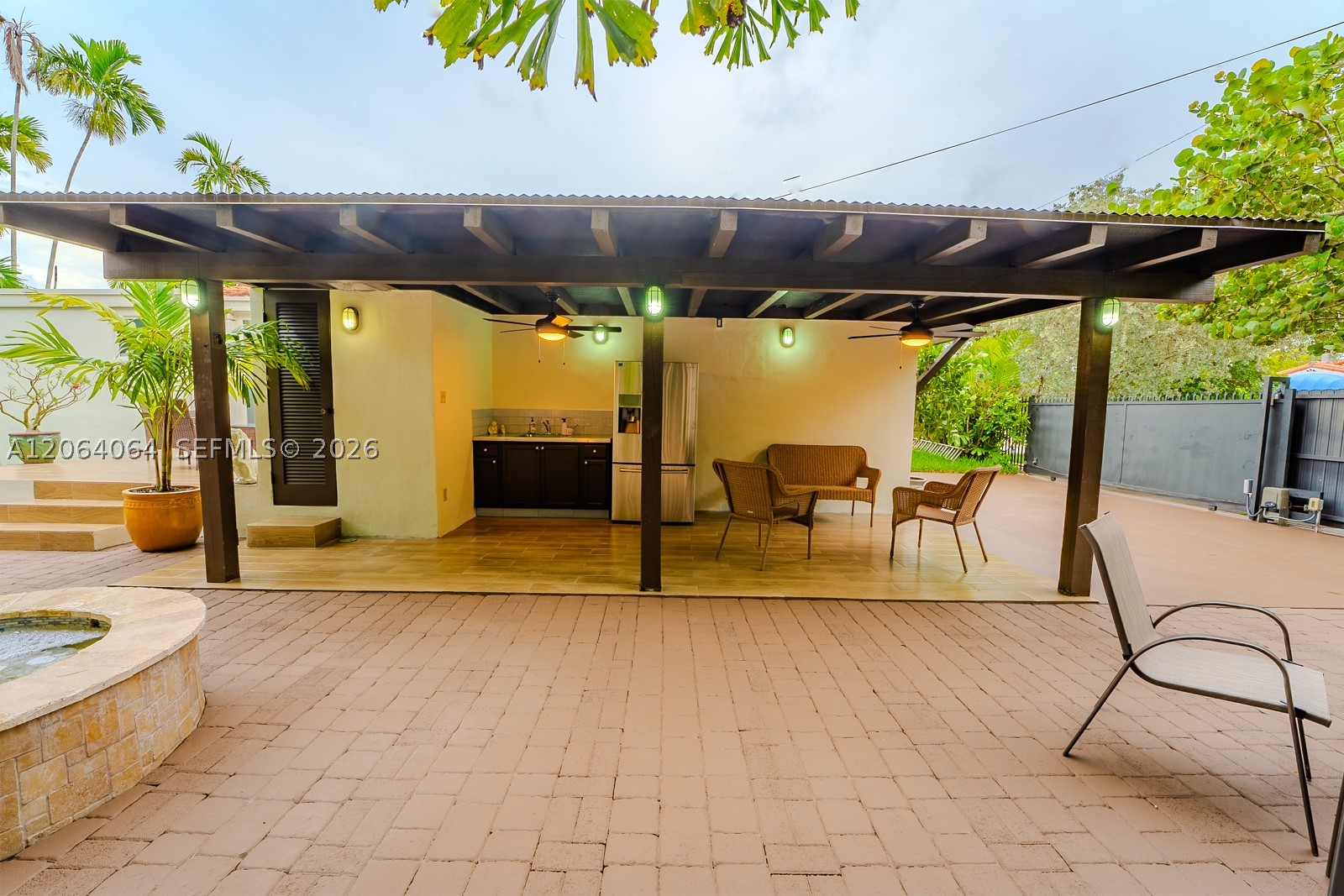 2483 SW 24th St, Miami FL 33145
