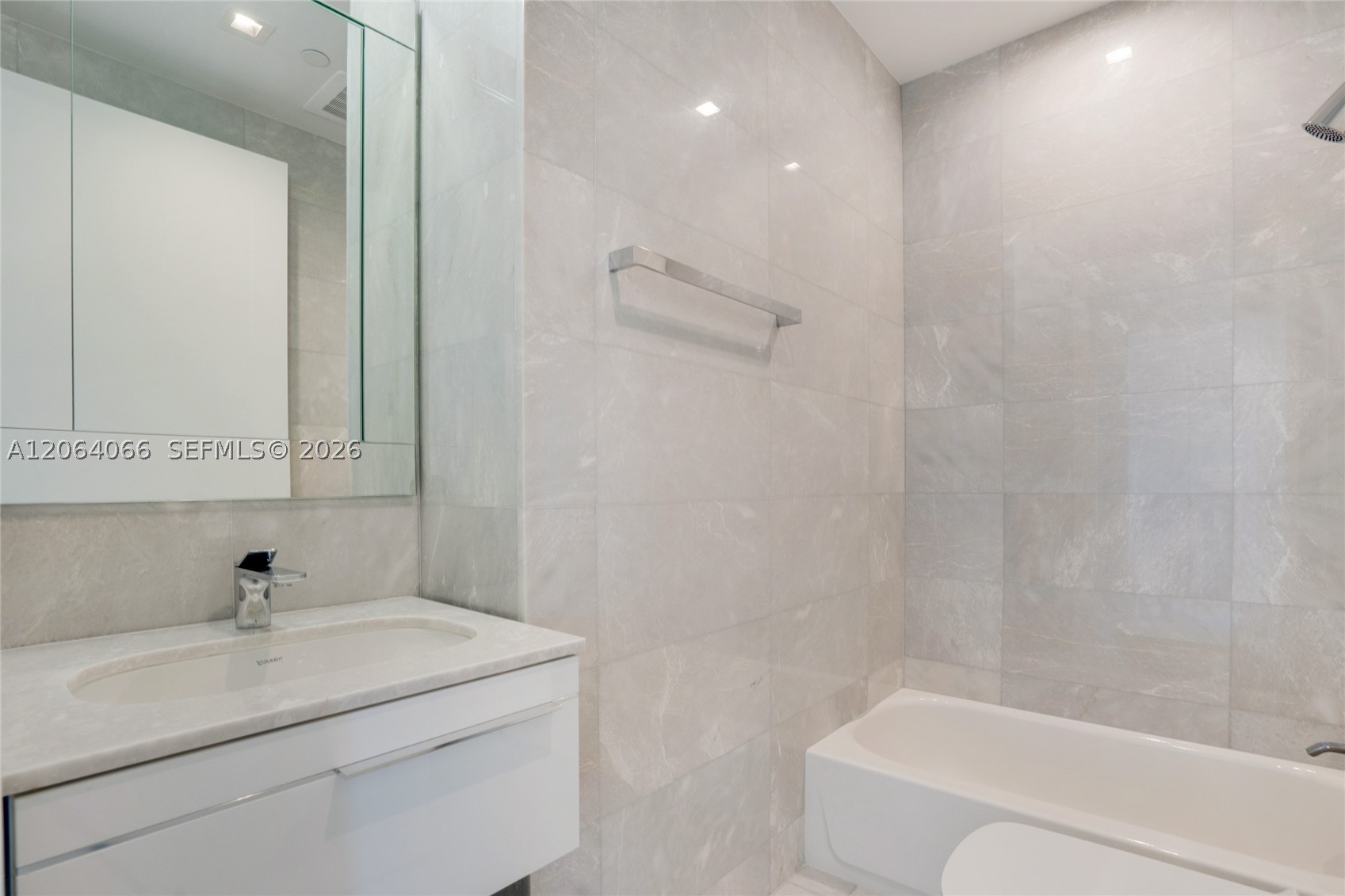 18501 Collins Ave #1804, Sunny Isles Beach FL 33160
