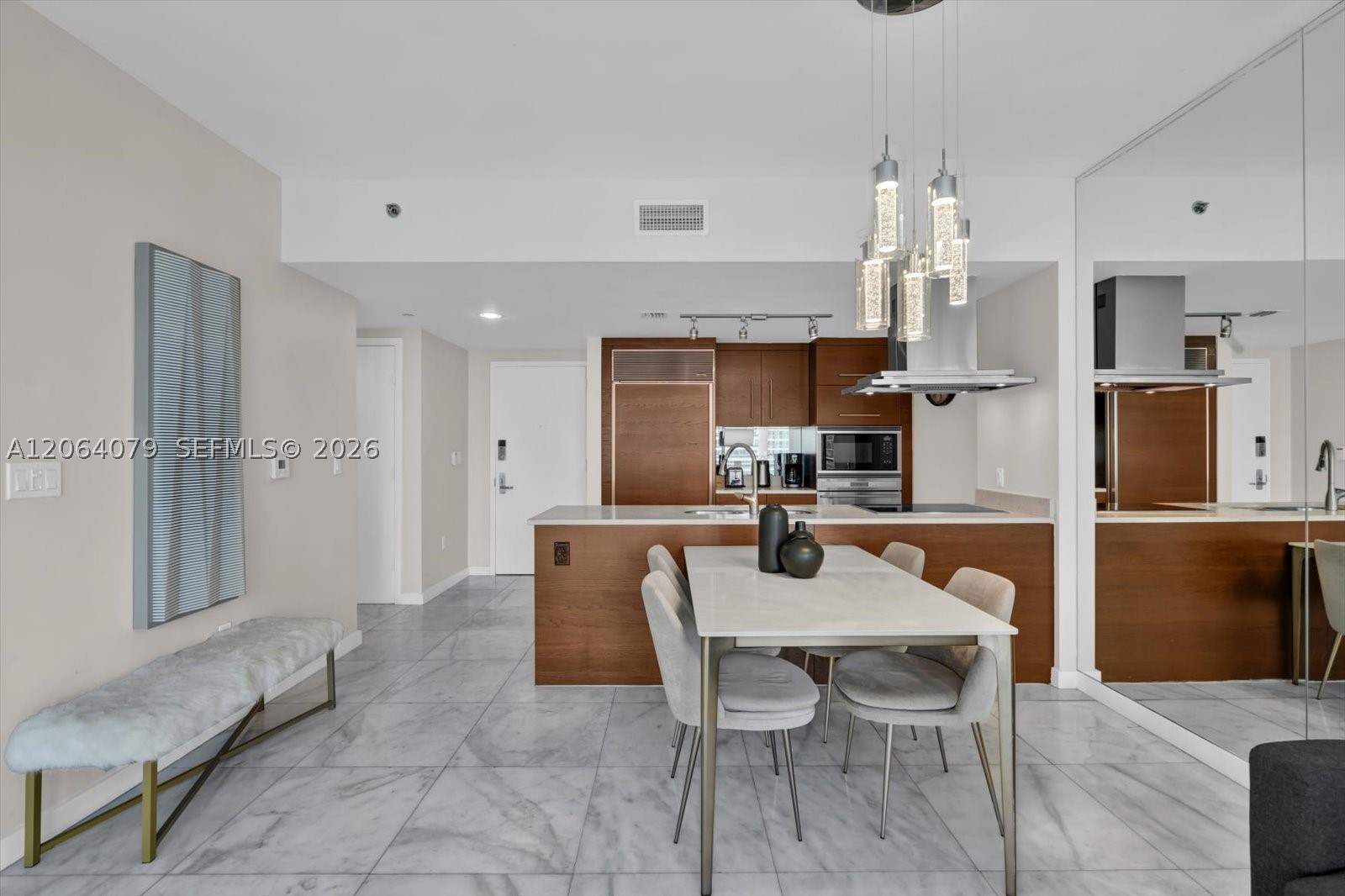 485 Brickell Ave #2103, Miami FL 33131