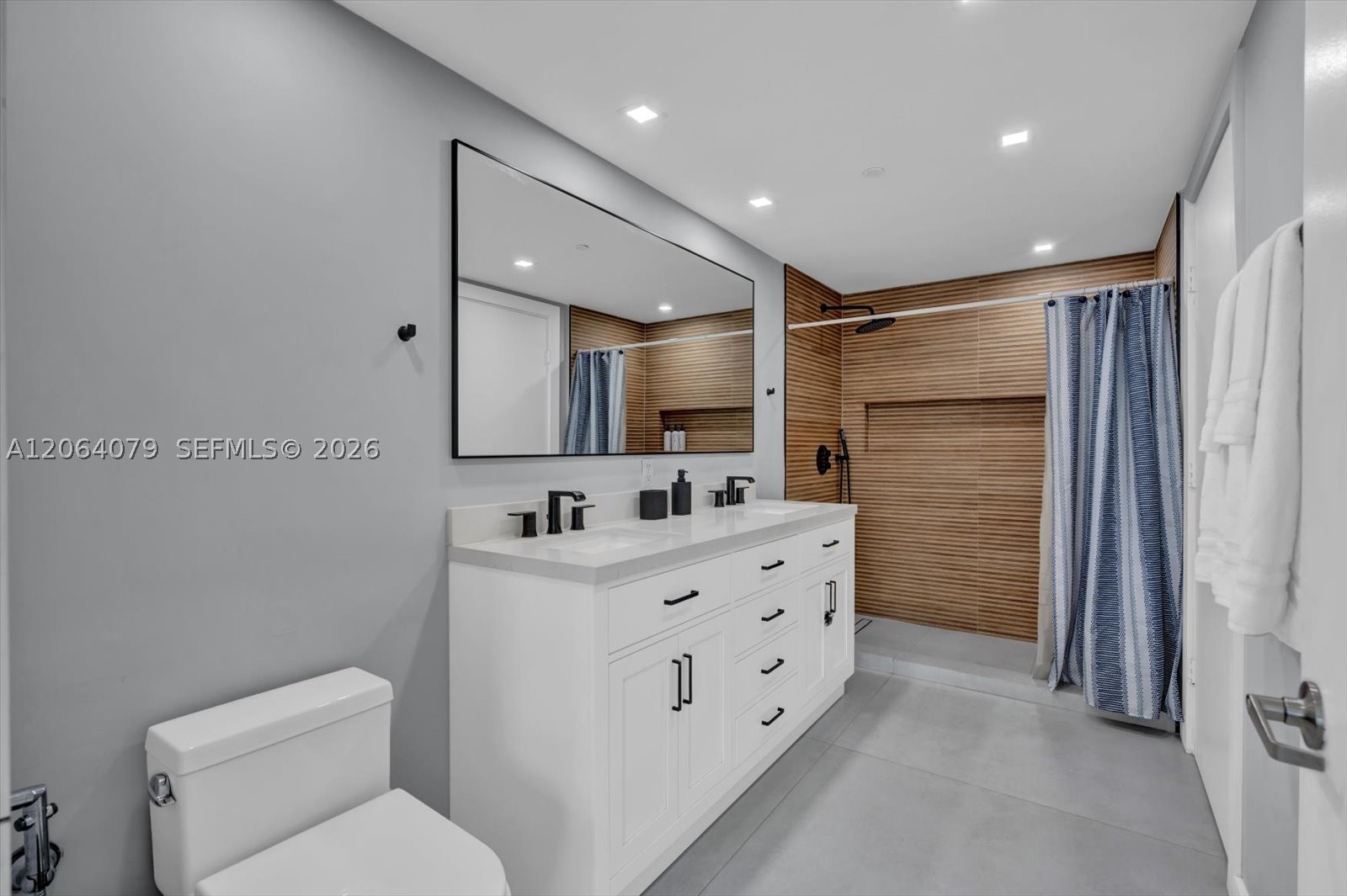 485 Brickell Ave #2103, Miami FL 33131