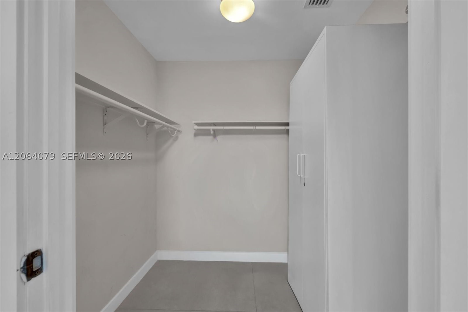 485 Brickell Ave #2103, Miami FL 33131