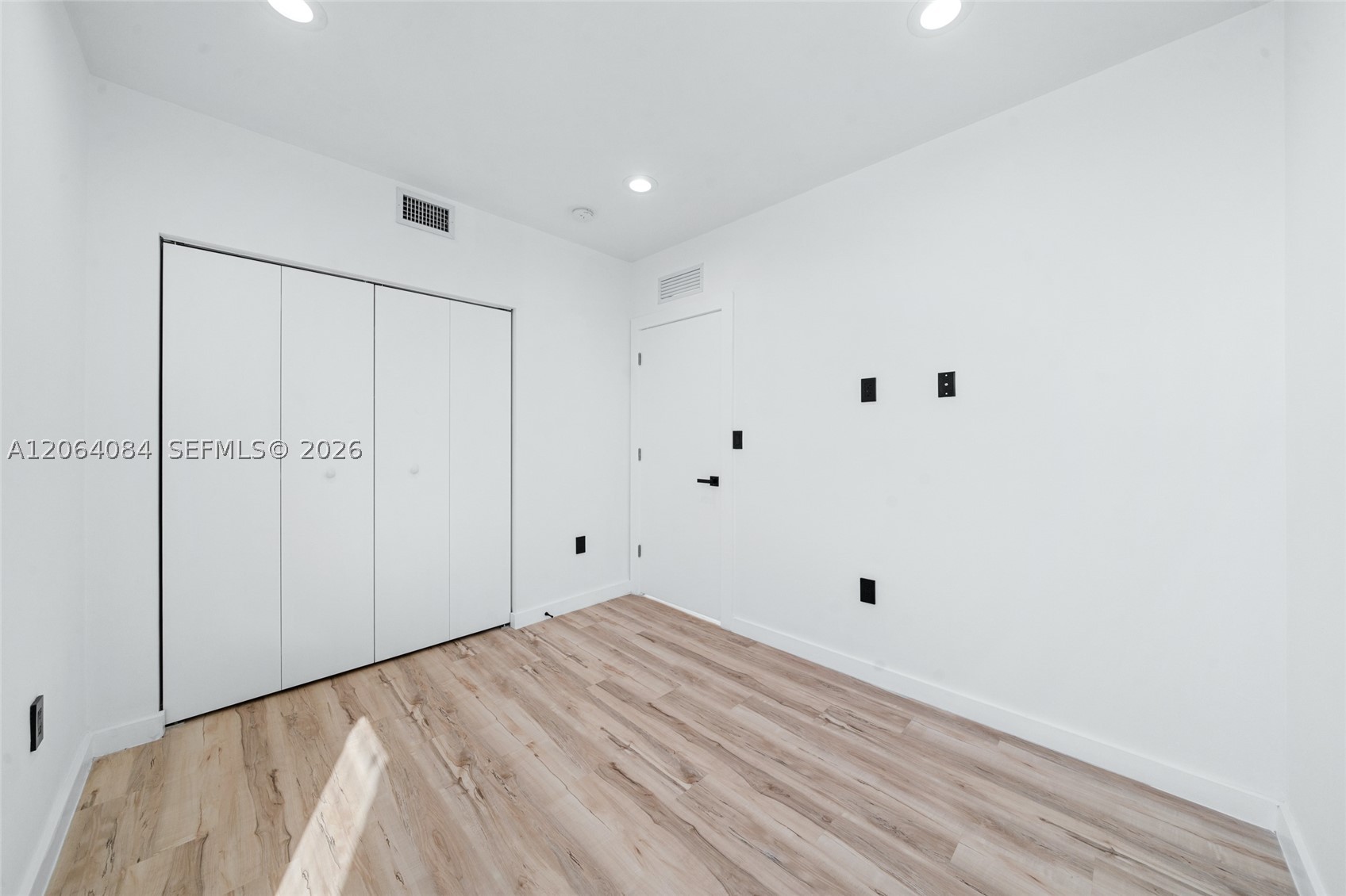 11 NE 51 St #B, Miami FL 33137