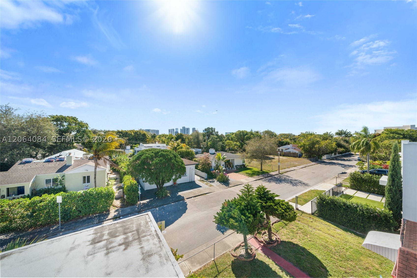 11 NE 51 St #B, Miami FL 33137