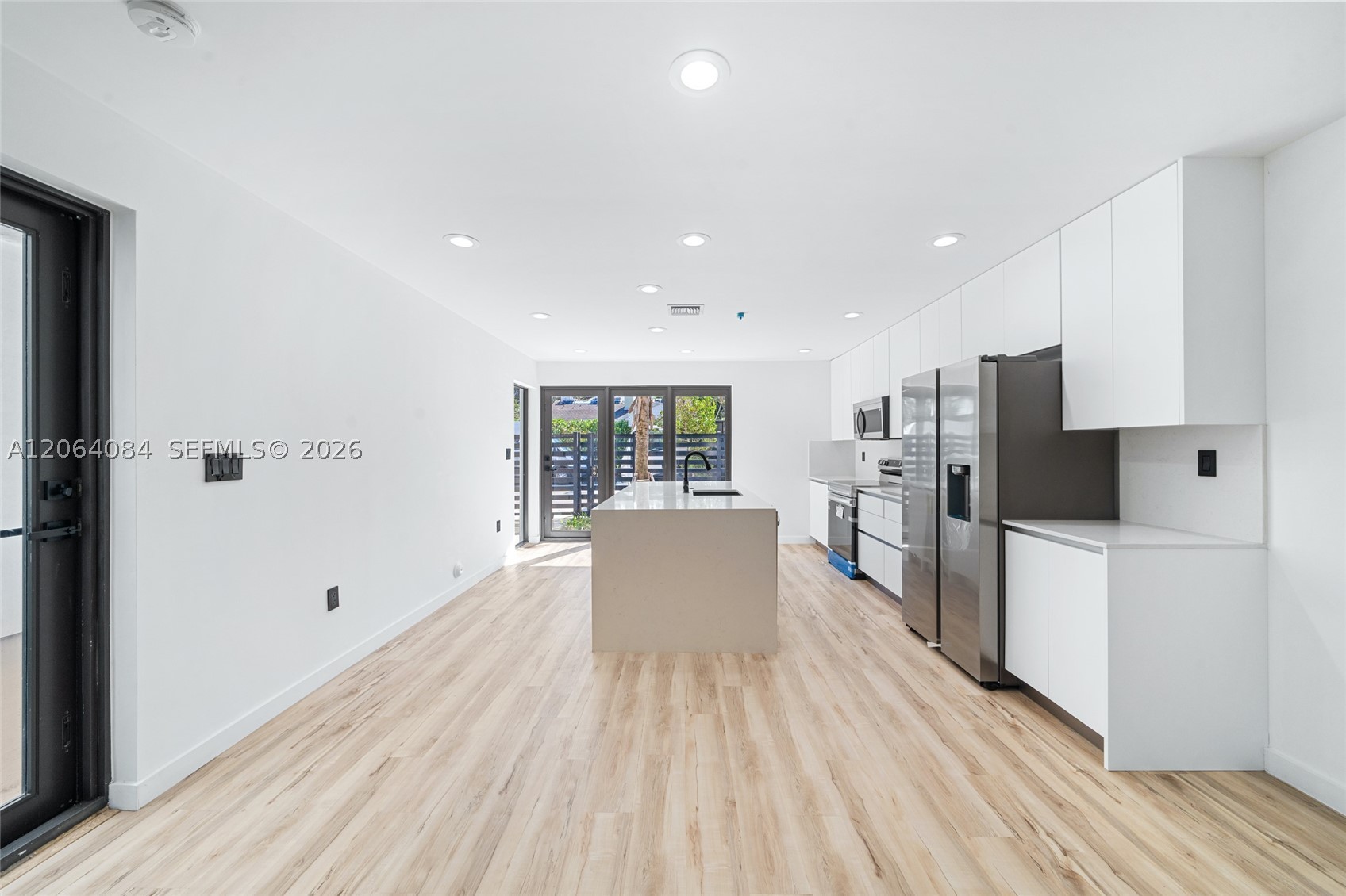 11 NE 51 St #B, Miami FL 33137