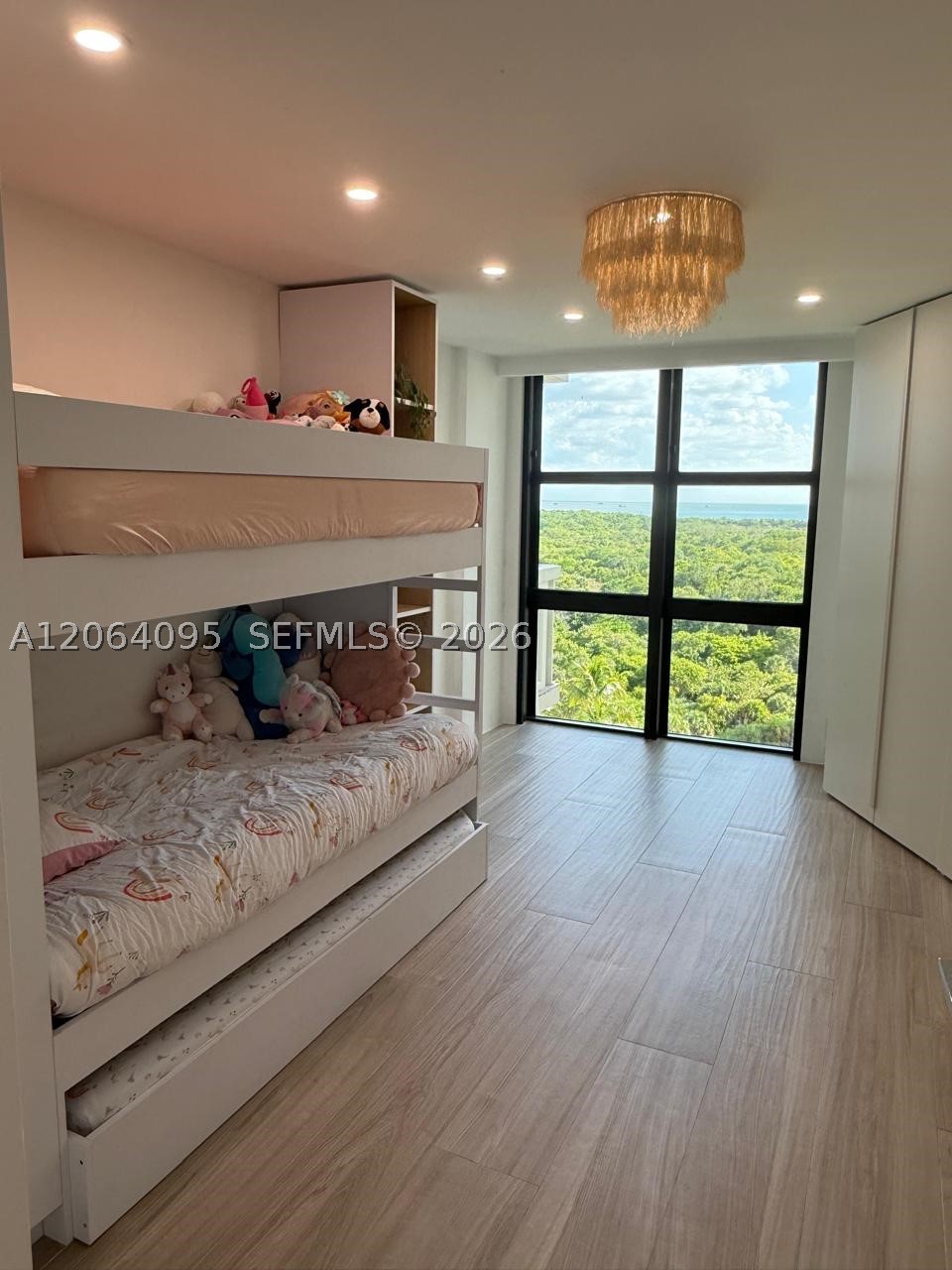 1111 Crandon Blvd #B1004, Key Biscayne FL 33149