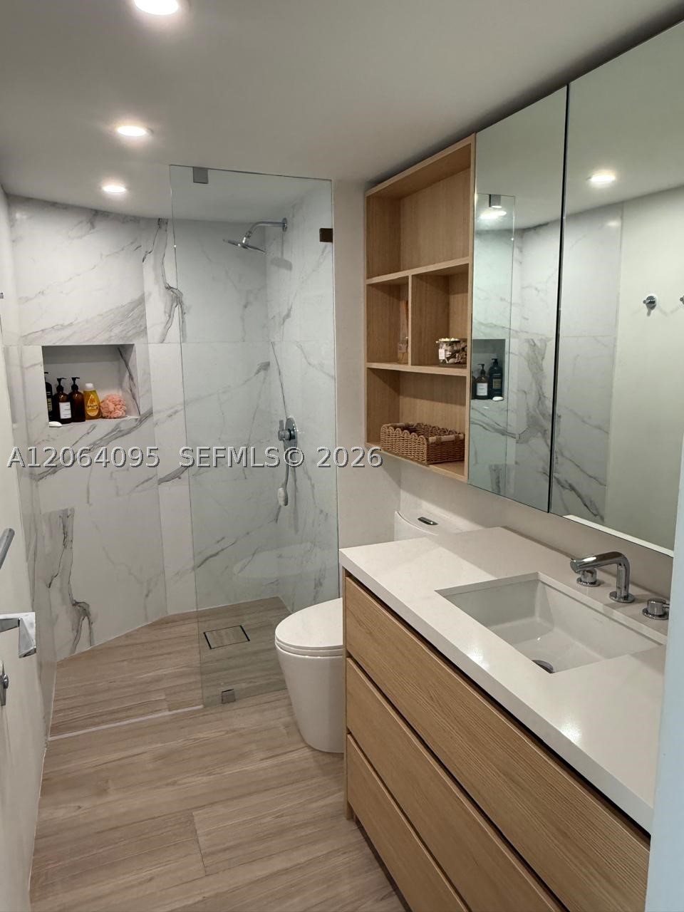 1111 Crandon Blvd #B1004, Key Biscayne FL 33149