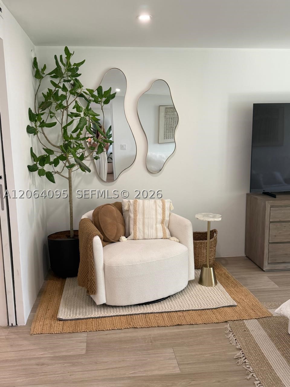 1111 Crandon Blvd #B1004, Key Biscayne FL 33149